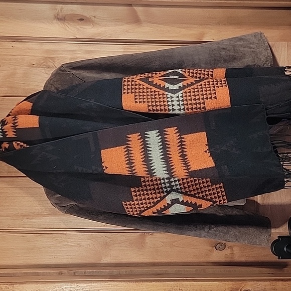 BOGO!!  Classic Brown Suede Shacket - Picture 3 of 15